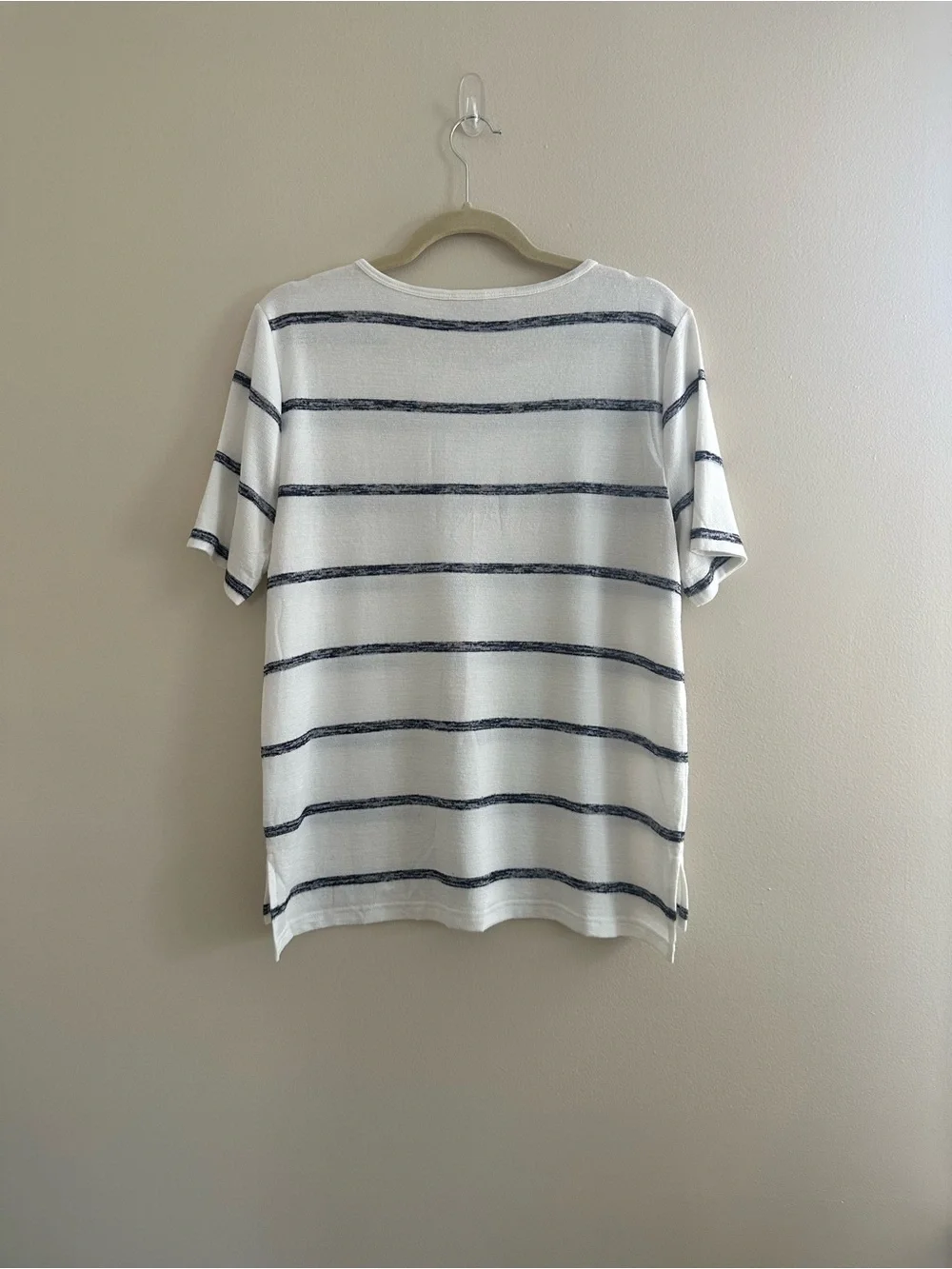 Banana Republic Striped Short-Sleeve Knitted Tee - White with Grey Stripes